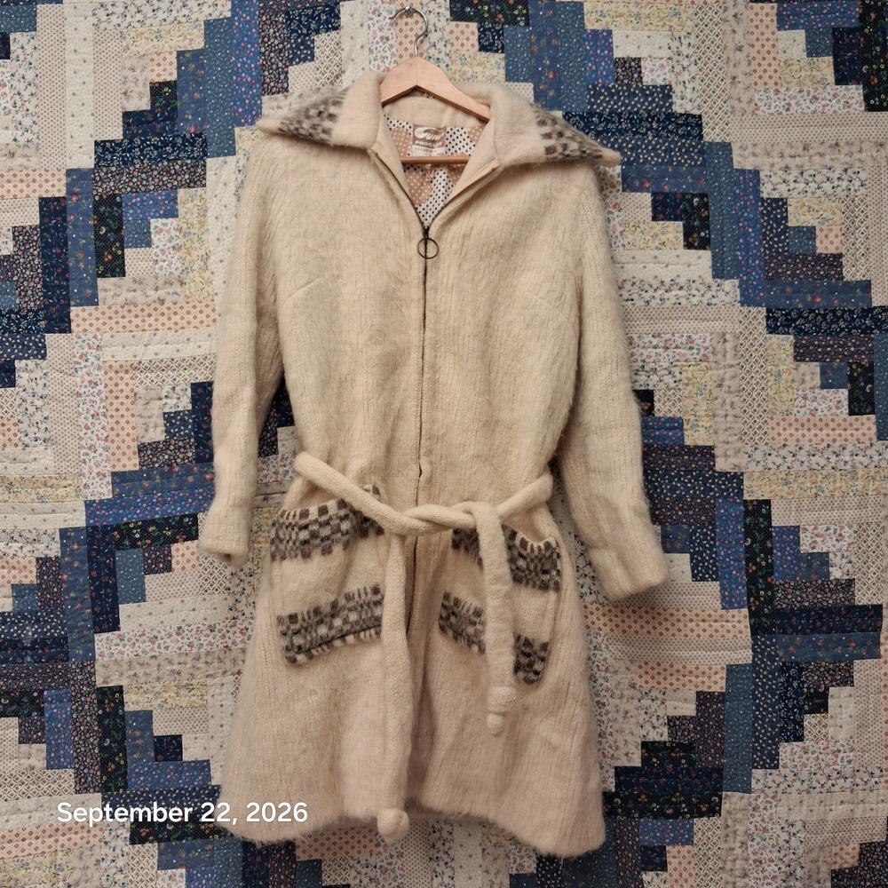 70s True Vintage Curly Iceland Wool Coat Womens M L Belted Nordic Fair Isle Lopi